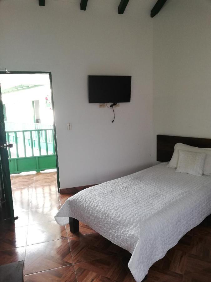 Esquina Colonial Hotel บียาเดเลย์บา ภายนอก รูปภาพ